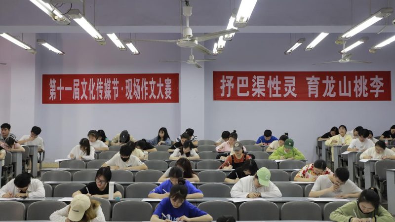 揭秘上海代运营短视频账号的流程与关键要点